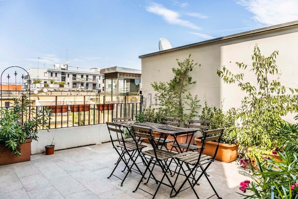 appartamento in vendita a Milano in zona Città Studi