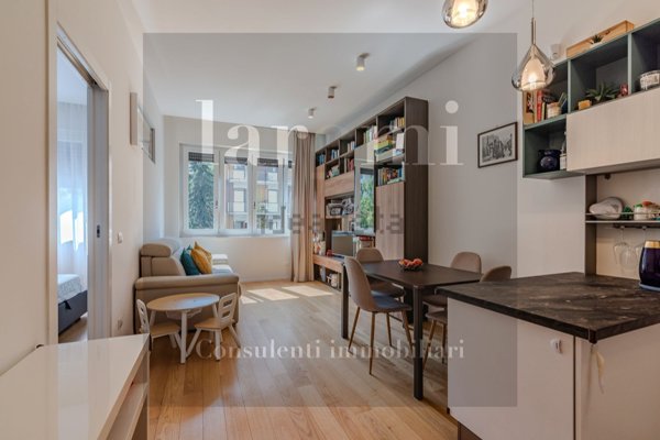 appartamento in vendita a Milano in zona XXII Marzo