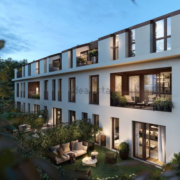 appartamento in vendita a Milano in zona Isola