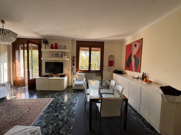 appartamento in vendita a Milano in zona Bocconi