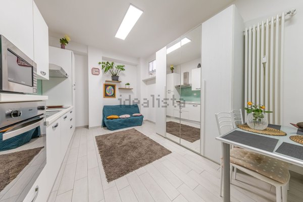 appartamento in vendita a Milano in zona Lambrate