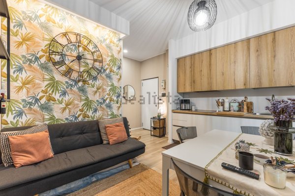 appartamento in vendita a Milano in zona Lorenteggio