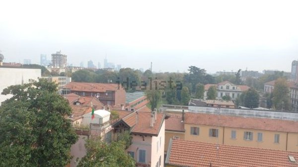 appartamento in vendita a Milano in zona Dergano