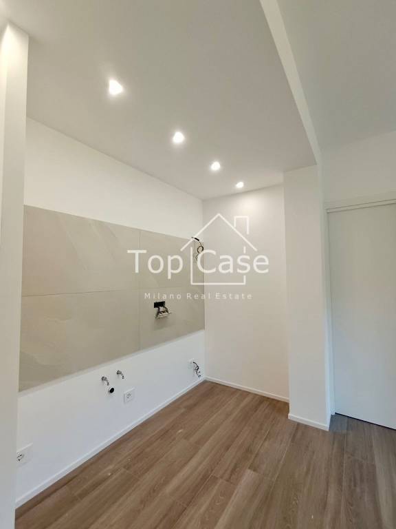 appartamento in vendita a Milano in zona Baggio