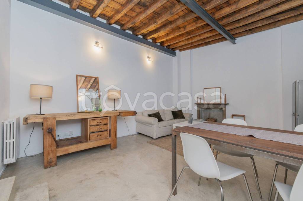 appartamento in vendita a Milano in zona Centro Storico