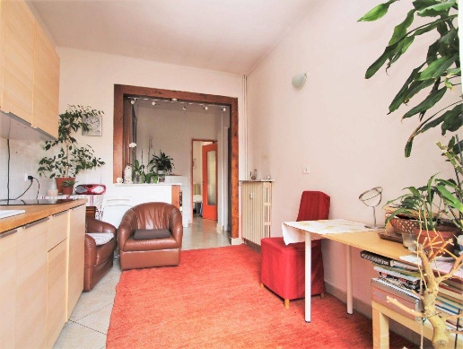 appartamento in vendita a Milano in zona Lorenteggio