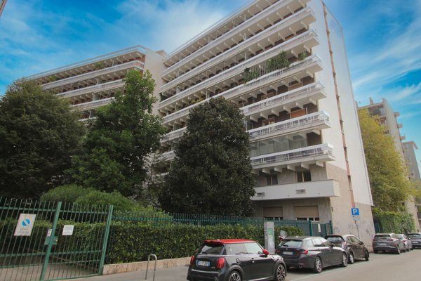 appartamento in vendita a Milano in zona Maggiolina