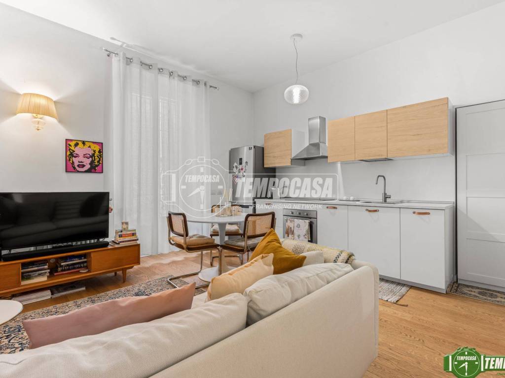 appartamento in vendita a Milano in zona Porta Nuova