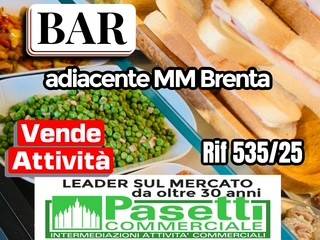 negozio in vendita a Milano in zona Corvetto