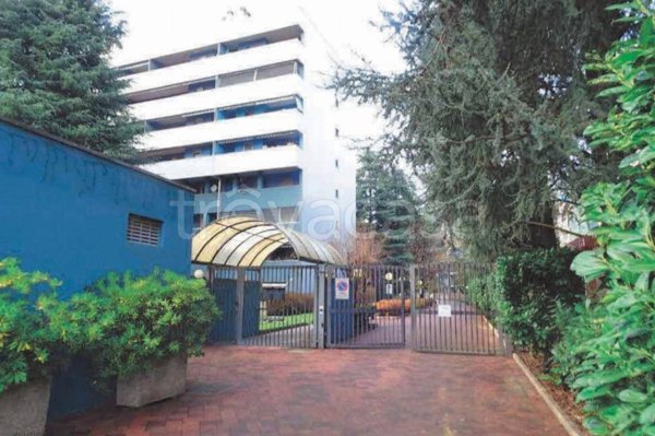 appartamento in vendita a Milano in zona Quarto Cagnino