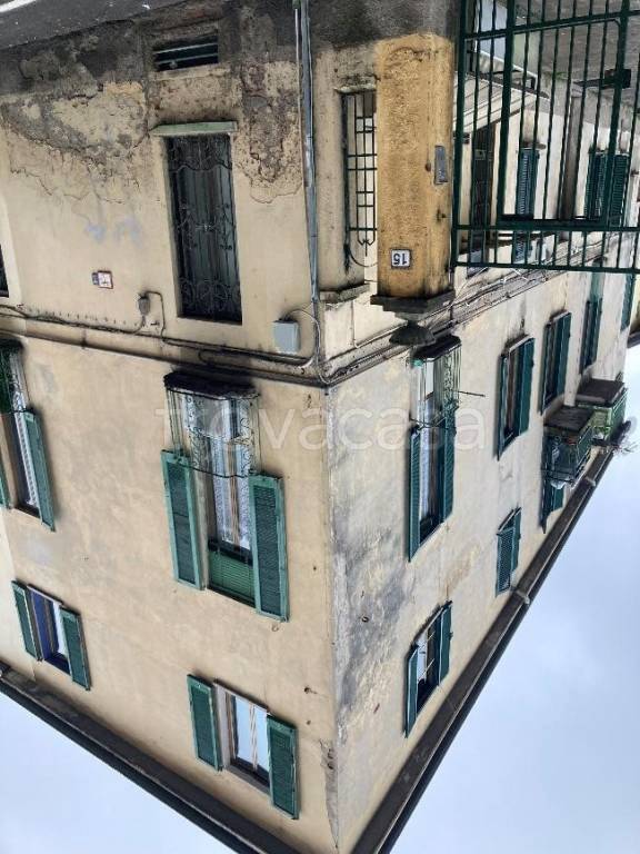 appartamento in vendita a Milano in zona Quarto Oggiaro