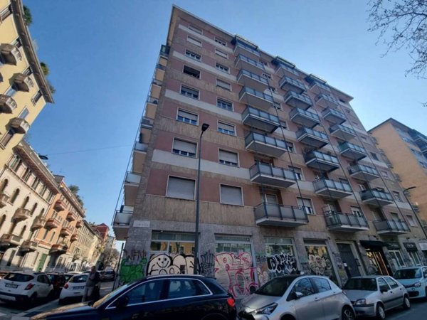 ufficio in vendita a Milano in zona Città Studi