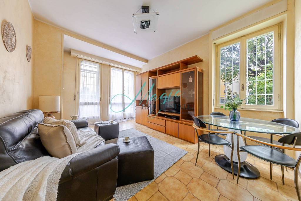 appartamento in vendita a Milano in zona Isola