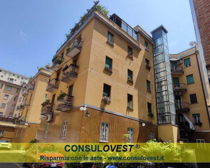 appartamento in vendita a Milano in zona Forlanini