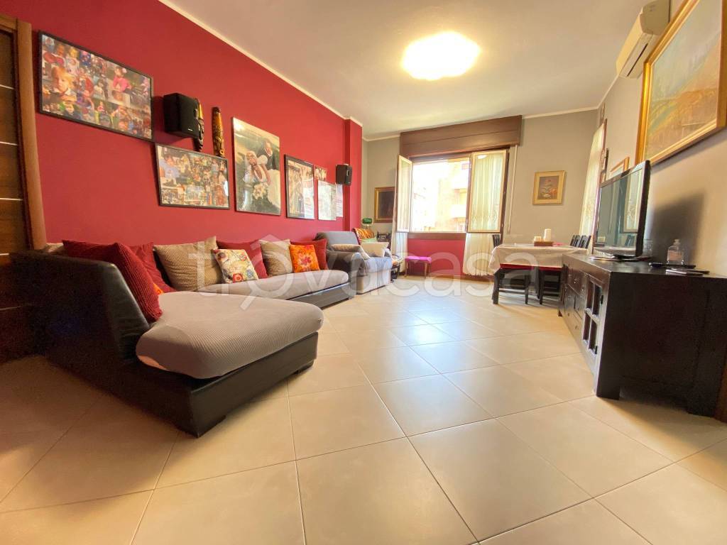 appartamento in vendita a Milano in zona Sempione