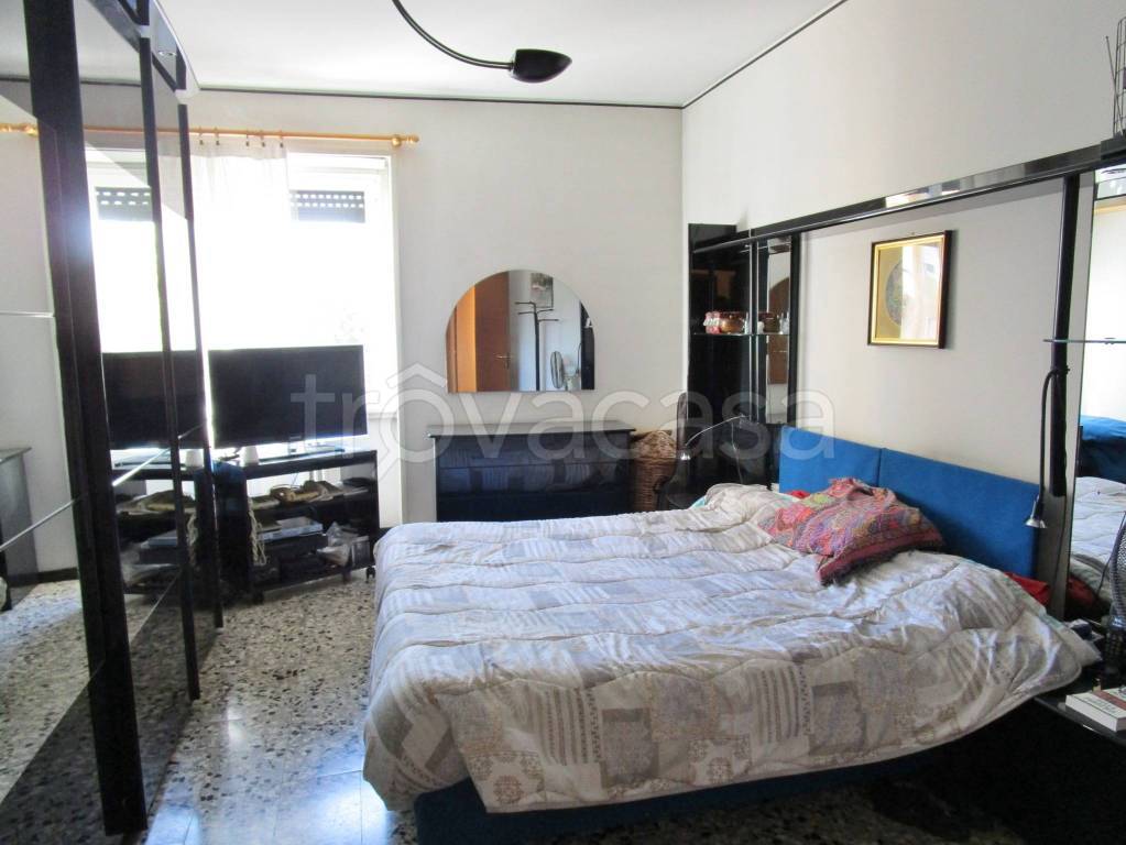 appartamento in vendita a Milano in zona Vigentino