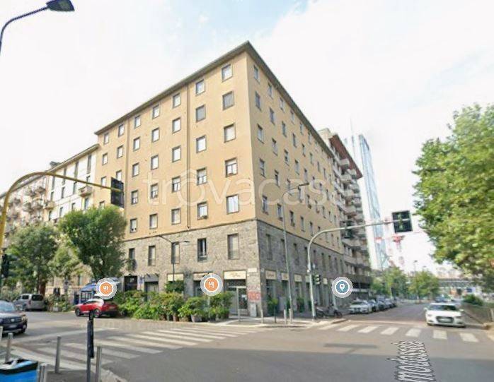 appartamento in vendita a Milano in zona Sempione