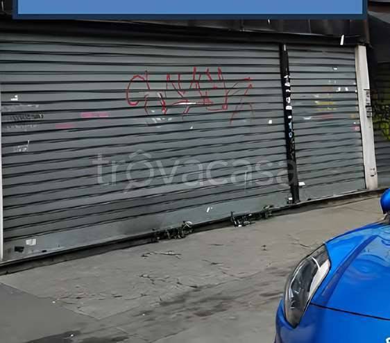 negozio in vendita a Milano in zona Crescenzago