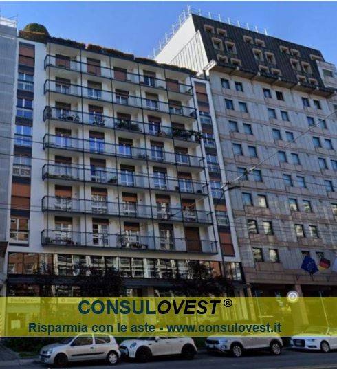 appartamento in vendita a Milano in zona Loreto