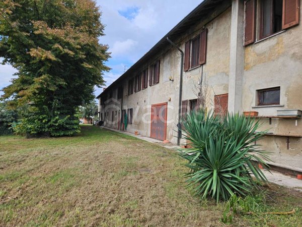 appartamento in vendita a Milano in zona Chiesa Rossa