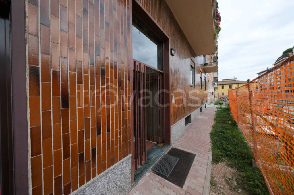 appartamento in vendita a Milano in zona Piazzale Lodi