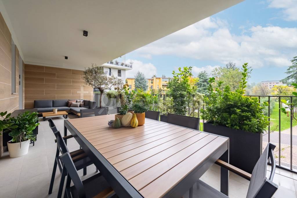 appartamento in vendita a Milano in zona Gallaratese