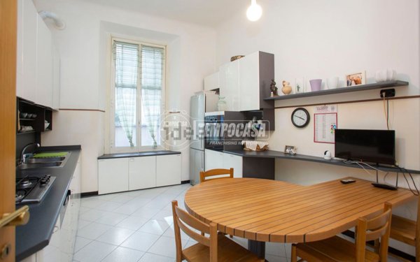 appartamento in vendita a Milano in zona Sempione