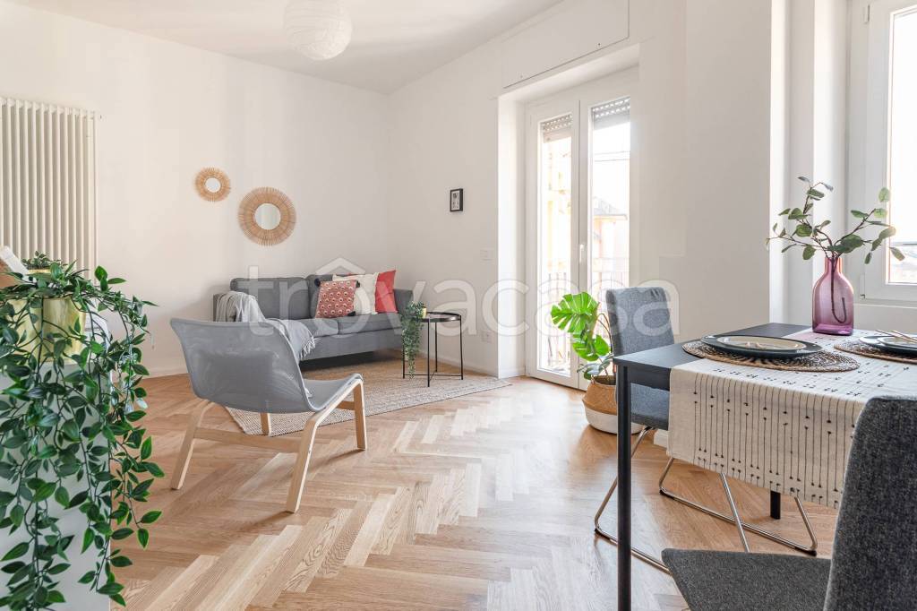 appartamento in vendita a Milano in zona Città Studi