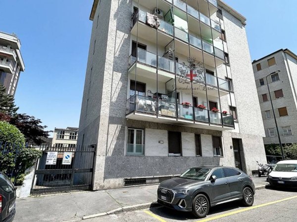 appartamento in vendita a Milano in zona San Siro