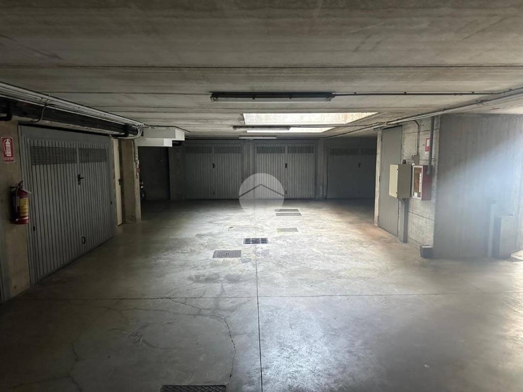 locale di sgombero in vendita a Milano in zona San Siro