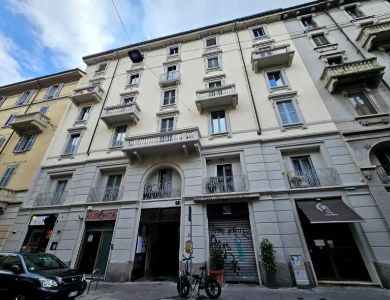 appartamento in vendita a Milano in zona Cagnola