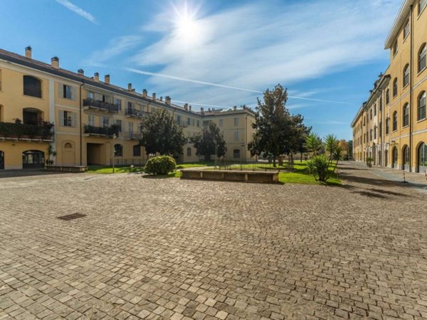 appartamento in vendita a Milano in zona Barona