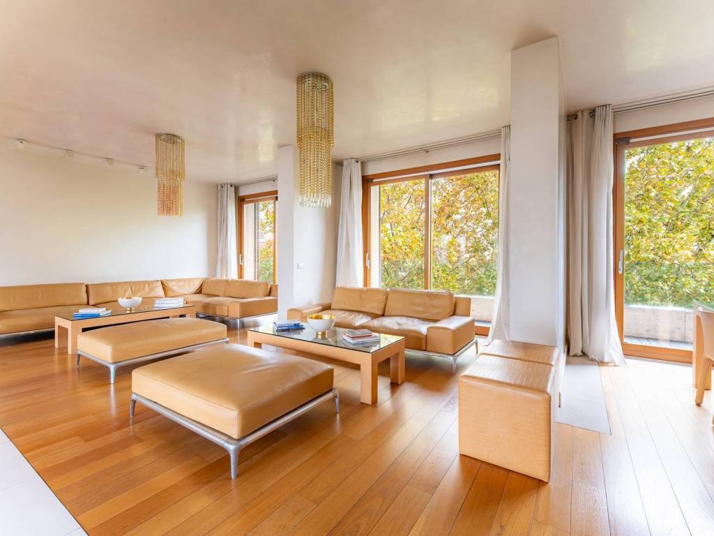 appartamento in vendita a Milano in zona Porta Venezia