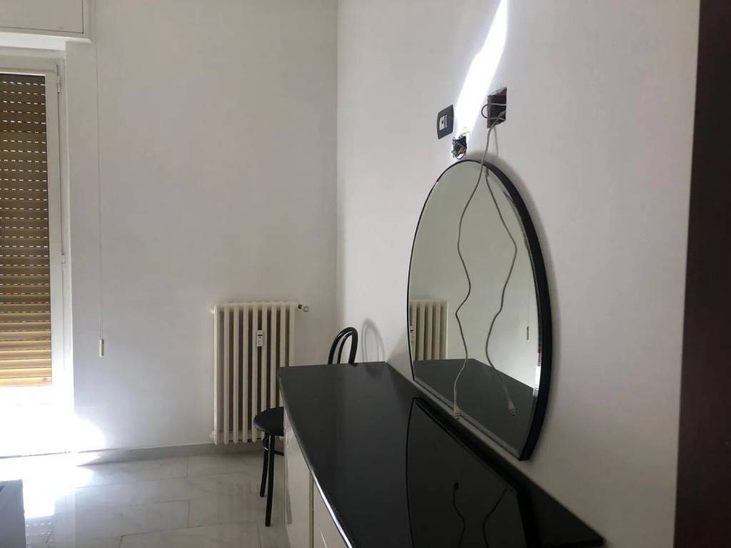 appartamento in vendita a Milano in zona Chiesa Rossa