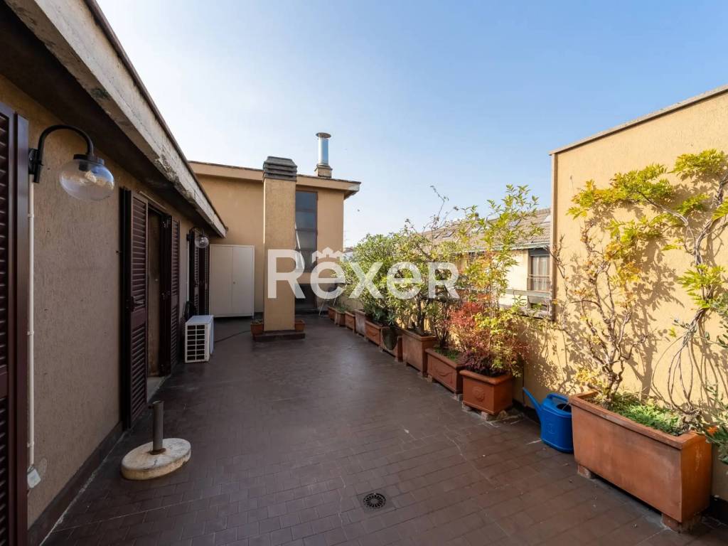 appartamento in vendita a Milano in zona Porta Venezia