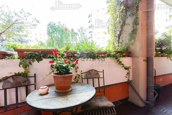 appartamento in vendita a Milano in zona Piazzale Lodi