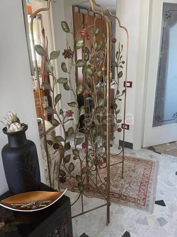 appartamento in vendita a Milano in zona Vigentino