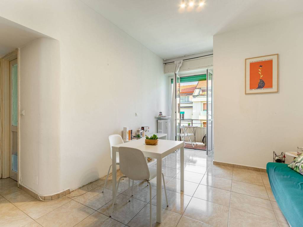 appartamento in vendita a Milano in zona Isola