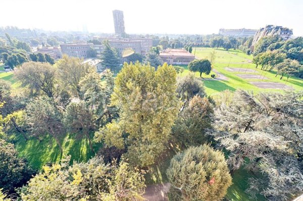 appartamento in vendita a Milano in zona Gallaratese