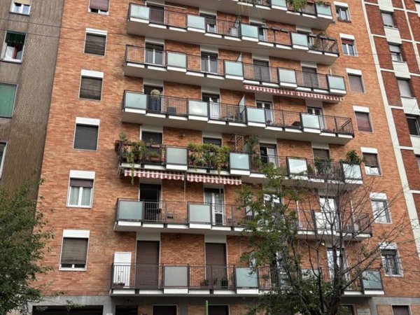 appartamento in vendita a Milano in zona Isola