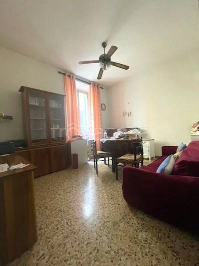 appartamento in vendita a Milano in zona Porta Genova