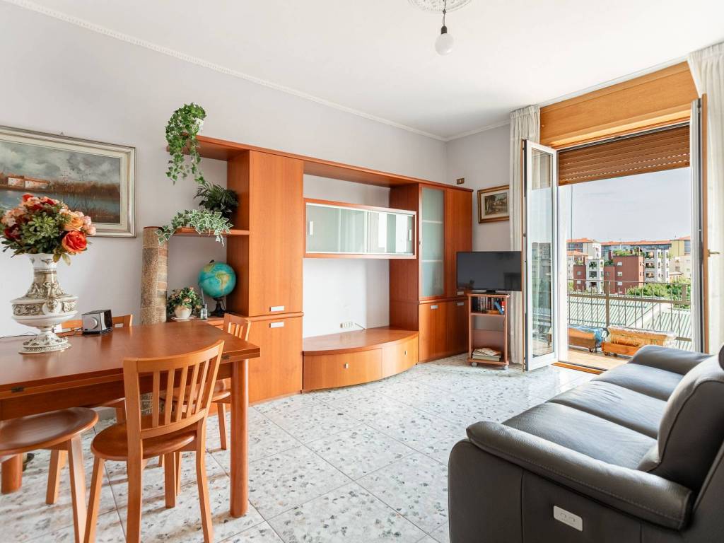 appartamento in vendita a Milano in zona Bovisa