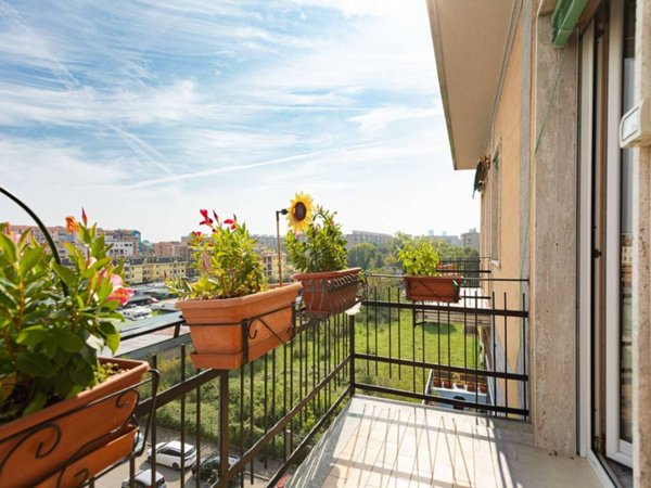 appartamento in vendita a Milano in zona Quarto Oggiaro