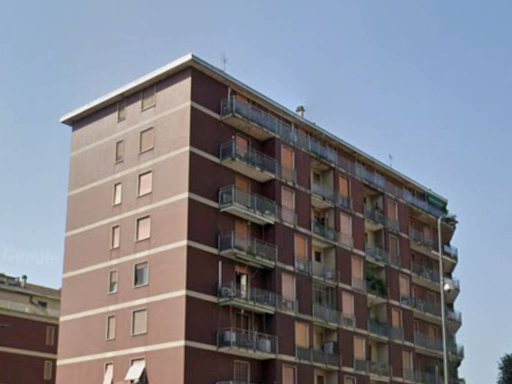 appartamento in vendita a Milano in zona Barona