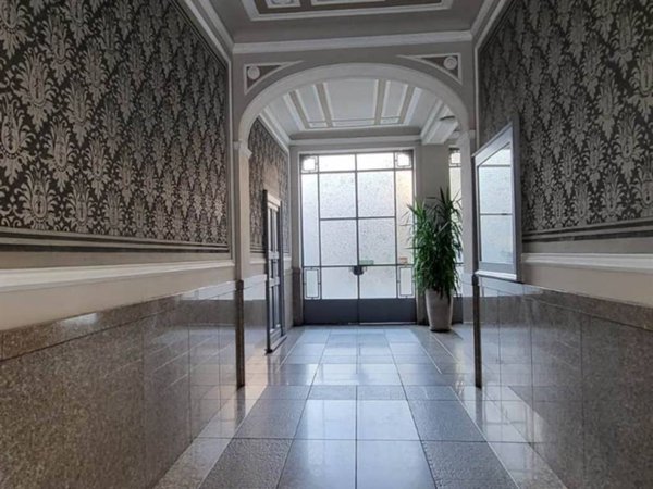 ufficio in vendita a Milano in zona Solari