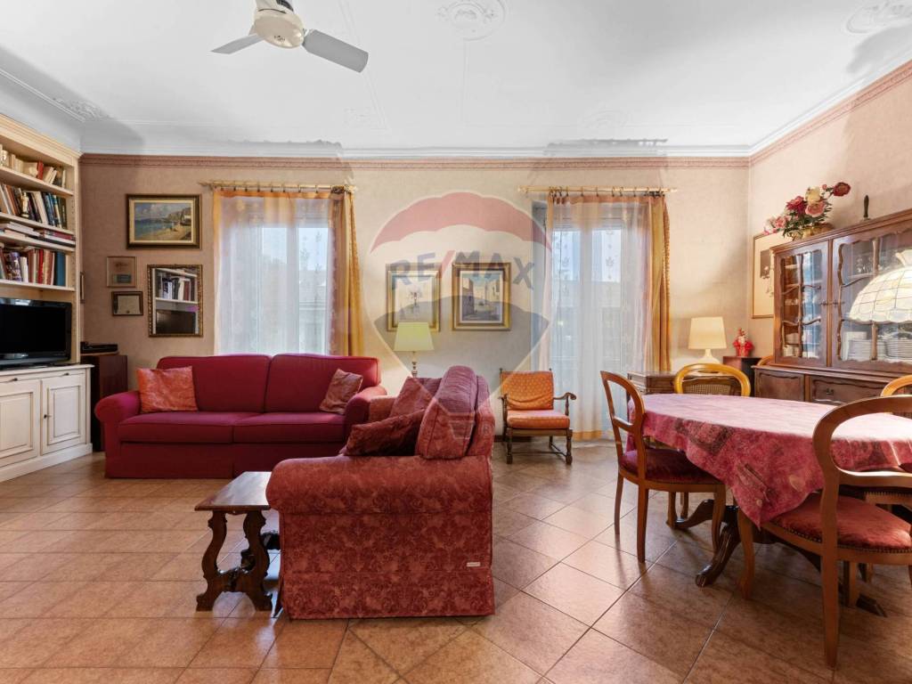 appartamento in vendita a Milano in zona Centro Direzionale