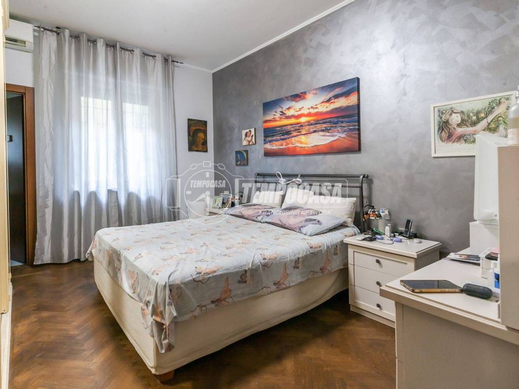 appartamento in vendita a Milano in zona QT8