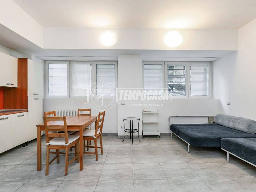 appartamento in vendita a Milano in zona Dergano