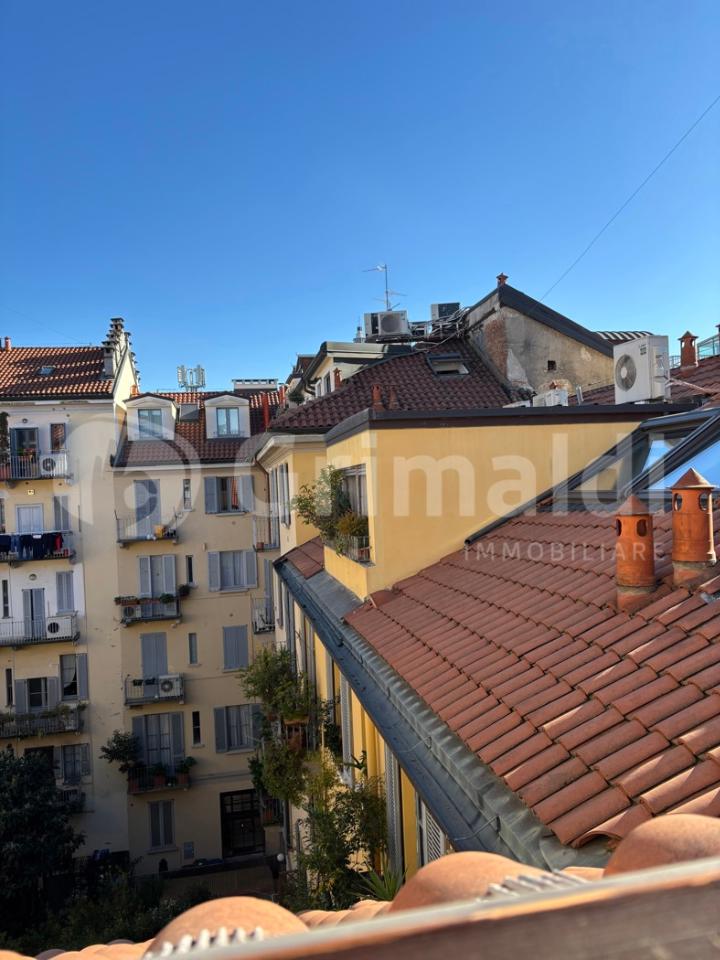 appartamento in vendita a Milano in zona Bullona