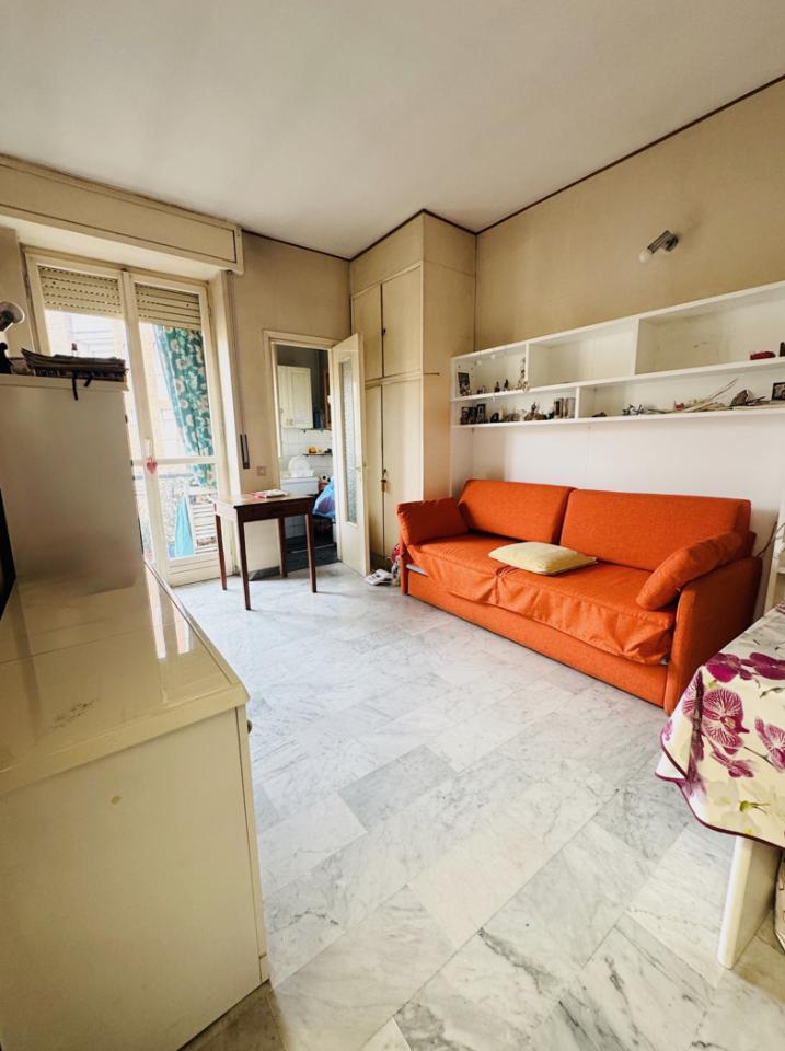 appartamento in vendita a Milano in zona Famagosta